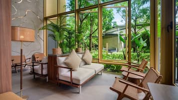 Sala de estar en el lobby