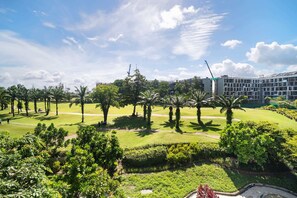 Studio 1A Premium | Pemandangan dari kamar