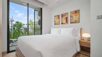 Two-Bedroom 2Ax Deluxe | 1 bedroom, in-room safe, laptop workspace, iron/ironing board