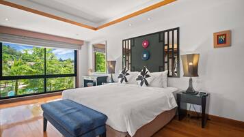 Two-Bedroom Townhome | 4 bedrooms, in-room safe, desk, laptop workspace