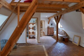 Interior - Maison des Vergers, nature meets craftsmanship (Hoffen)