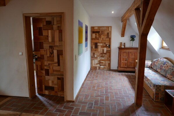 Interior - Maison des Vergers, nature meets craftsmanship (Hoffen)