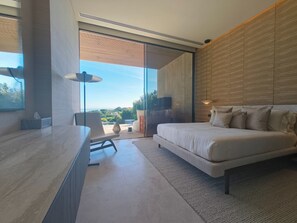 Room - Vrbo Property (AN)