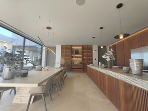 Dining - Vrbo Property (AN)