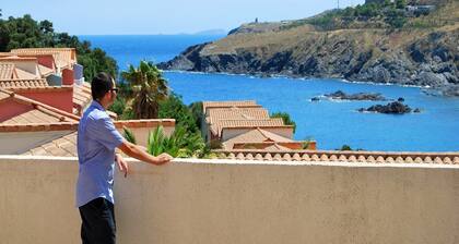 Sea View Duplex Apartment for 8