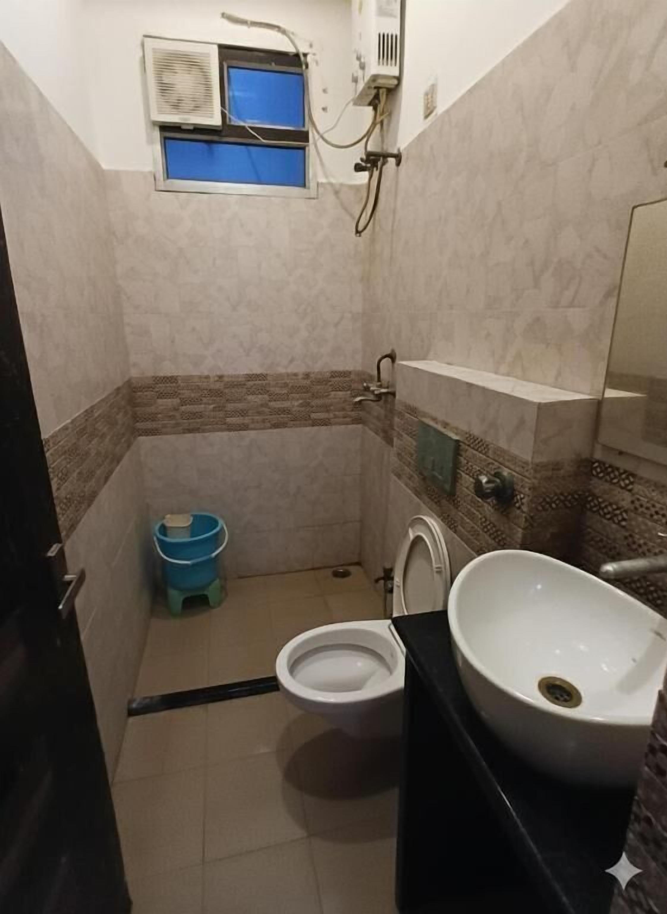 Classic Double Room | Bathroom