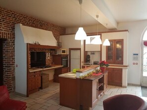 Refrigerador, microondas y lavavajillas 