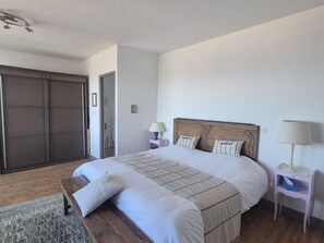 Room - Elegant villa, sea view, pets welcome - 10 guests (Fouras)