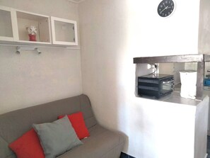 Living area - Beachfront studio - 4 guests (Cap d'Agde)