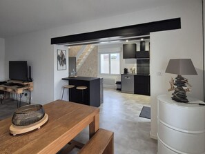 Unclassified image, 3 of 25, button - Renovated house, tranquil setting - 4 guests (Saint-Nazaire-sur-Charente)