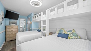 Room - 1BR/1BA Condo with pool near beach & little lagoon - Sleeps 4 (Gulf Shores)