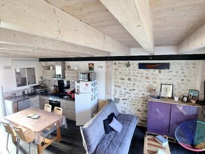 Unclassified image, 4 of 20, button - Stone house in the village center - 6 guests (Saint-Laurent-de-la-Prée)