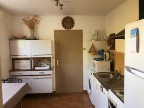 Private kitchen - Quiet house, pets welcome - 6 guests (Fouras)