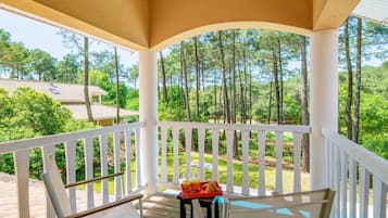House | Balcony