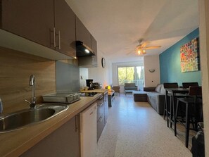 Private kitchen - Practical studio with parking - 4 guests (Cap d'Agde)
