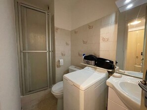 Bathroom - Practical studio with parking - 4 guests (Cap d'Agde)