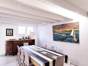 Unclassified image, 2 of 24, button - Spacious house in city center - 10 guests (Fouras)