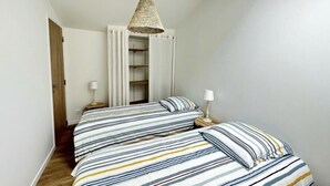 Room - House near the sea - 8 guests (Fouras)