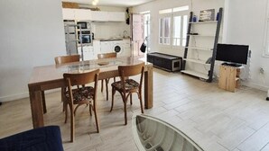Interior - Townhouse, city center - 4 guests (Fouras)