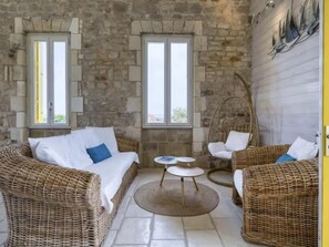 Living area - Character house, panoramic sea view - 8 guests (Port-des-Barques)
