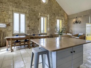Dining - Character house, panoramic sea view - 8 guests (Port-des-Barques)