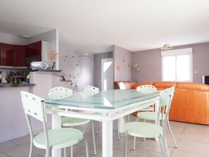 Dining - Spacious house, pets welcome - 6 guests (Fouras)