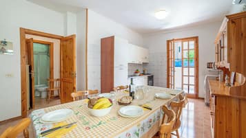 Family House, 2 Bedrooms, Microwave (Trilocale Sole in Otranto near the) | Private kitchen