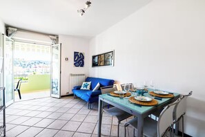 Dining - Vrbo Property (Marina di Andora)