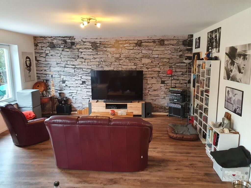 DVD player, books, music library, video library