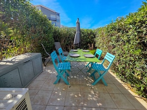 Outdoor dining - Air-conditioned apartment in Môle - 4 guests (Cap d'Agde)