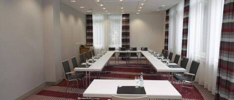 House | Meeting facility