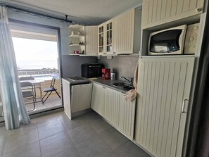 Private kitchen - Studio with AC, sea view - 4 guests (Cap d'Agde)