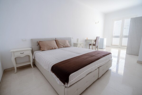 Room - Vrbo Property (Melendugno)