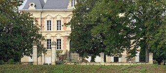 Stone house on the banks of the Dordogne