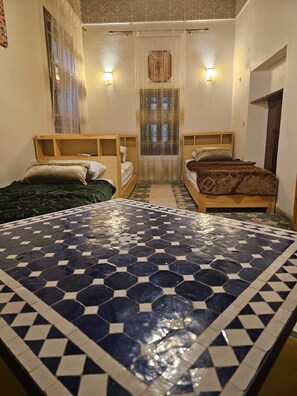Iron/ironing board, free WiFi - Riad Lamkadem (Fès)