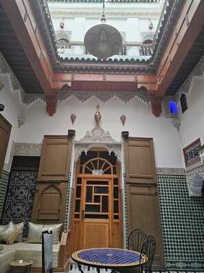 Dining - Riad Lamkadem (Fès)