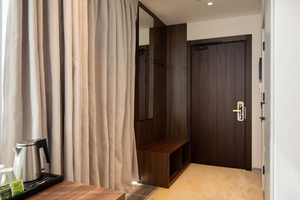 Superior Double Room, City View | Interior