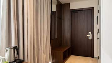 Superior Double Room, City View | Interior