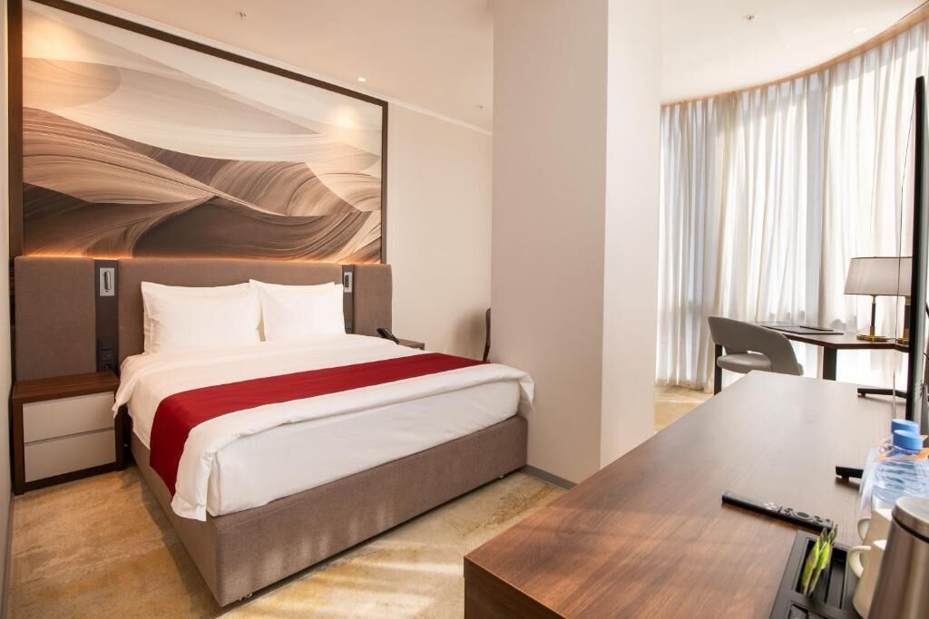 Superior Double Room, City View