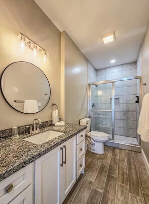 Bathroom - Cozy 2-bedroom house a min from Kickapoo casino in Eagle Pass Tx. (Eagle Pass)