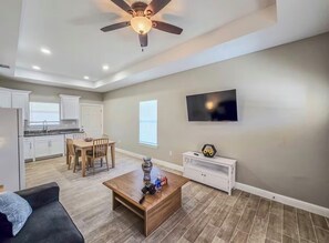 Living area - Cozy 2-bedroom house a min from Kickapoo casino in Eagle Pass Tx. (Eagle Pass)