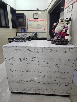 Lobby - The Home Guest House (Nagpur)