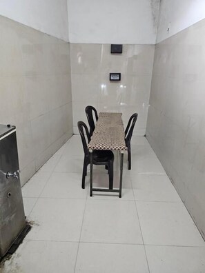 Dining - The Home Guest House (Nagpur)