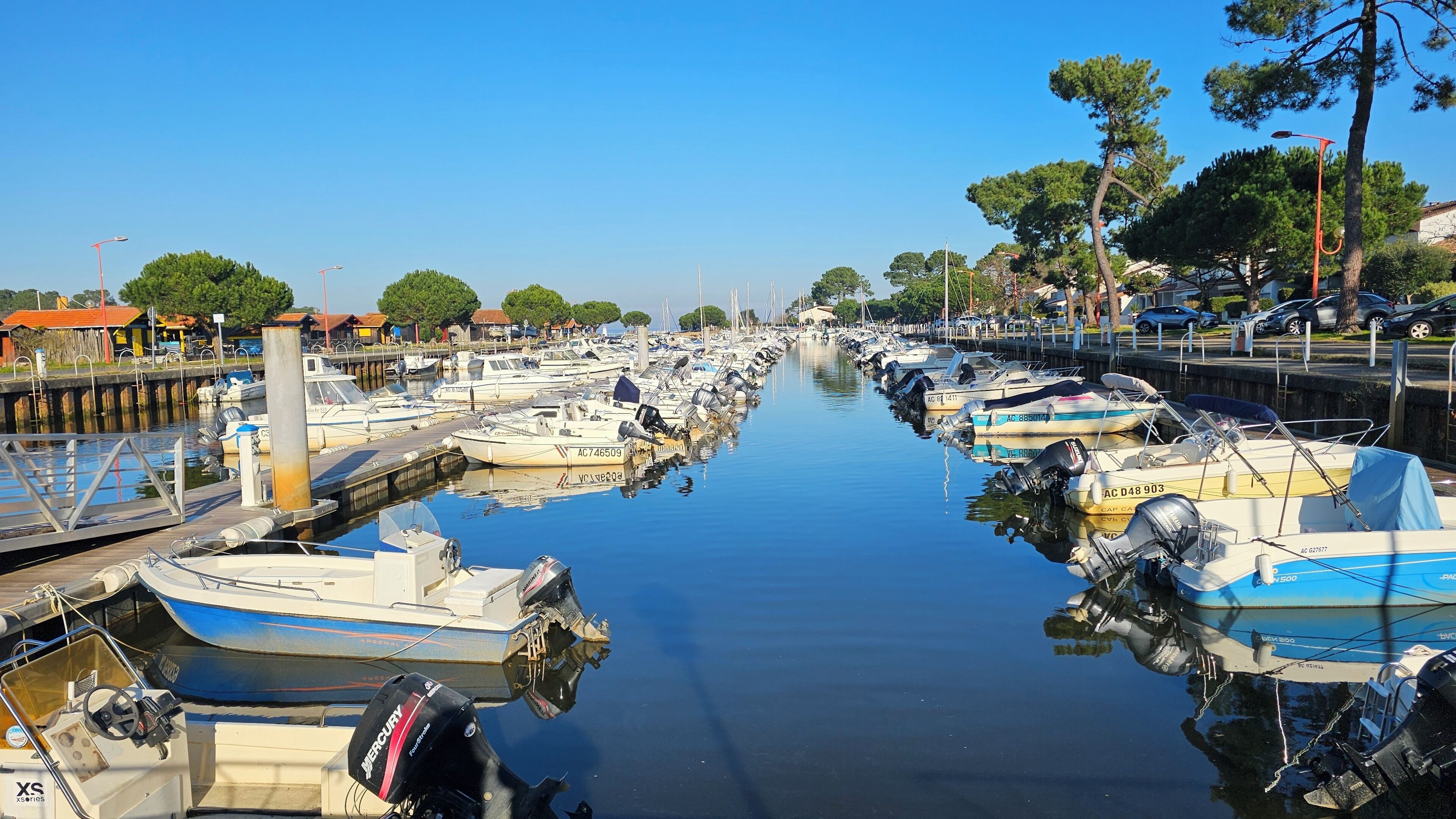 Marina/club náutico