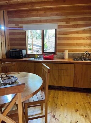 Dining - Palguin Cabin (Curarrehue)