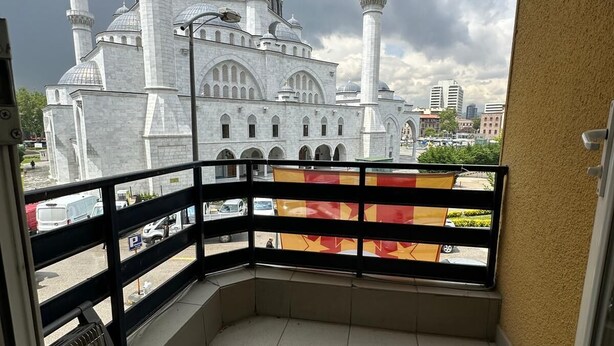 Phòng, ban công, quang cảnh thành phố | Hiên