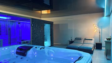Badstue, boblebad, dampbad, tyrkisk bad/hamam og kroppsbehandlinger
