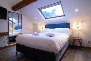 Double Room, 1 Queen Bed | In-room safe, blackout drapes, free WiFi - Domaine du Rondia - Hôtel & Wellness (Wanze)
