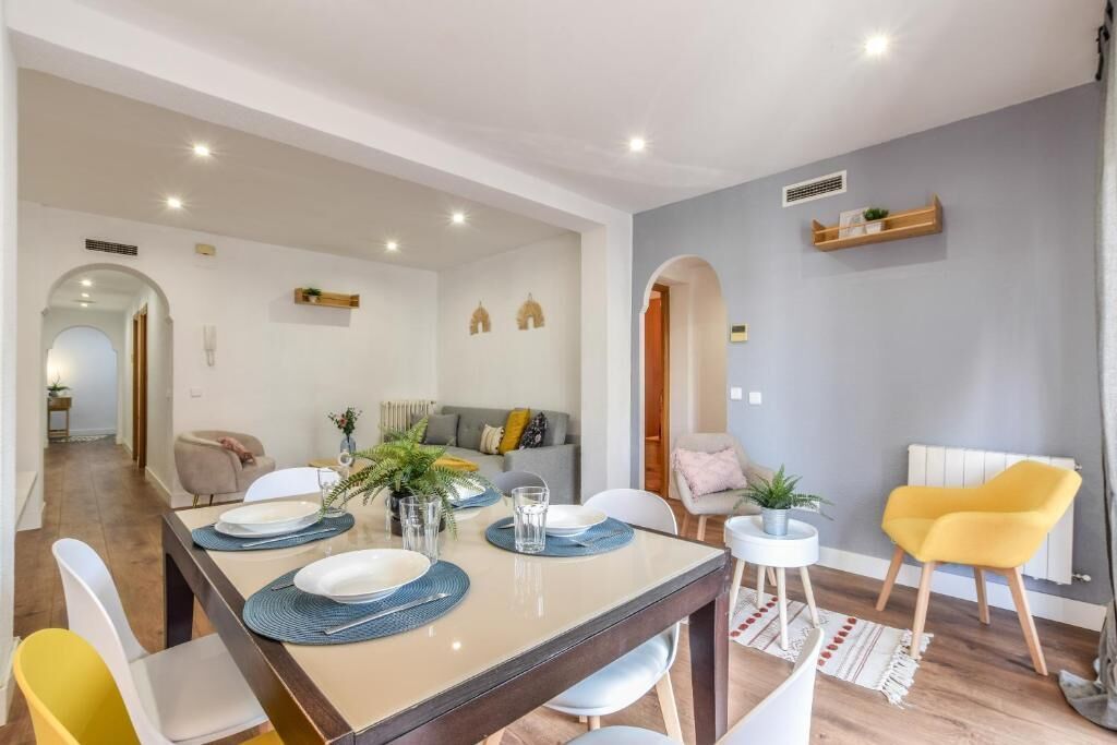 Deluxe Apartment, Balcony | Dining