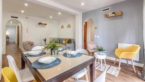 Ảnh chưa phân loại, 3 trong số 19 ảnh, nút